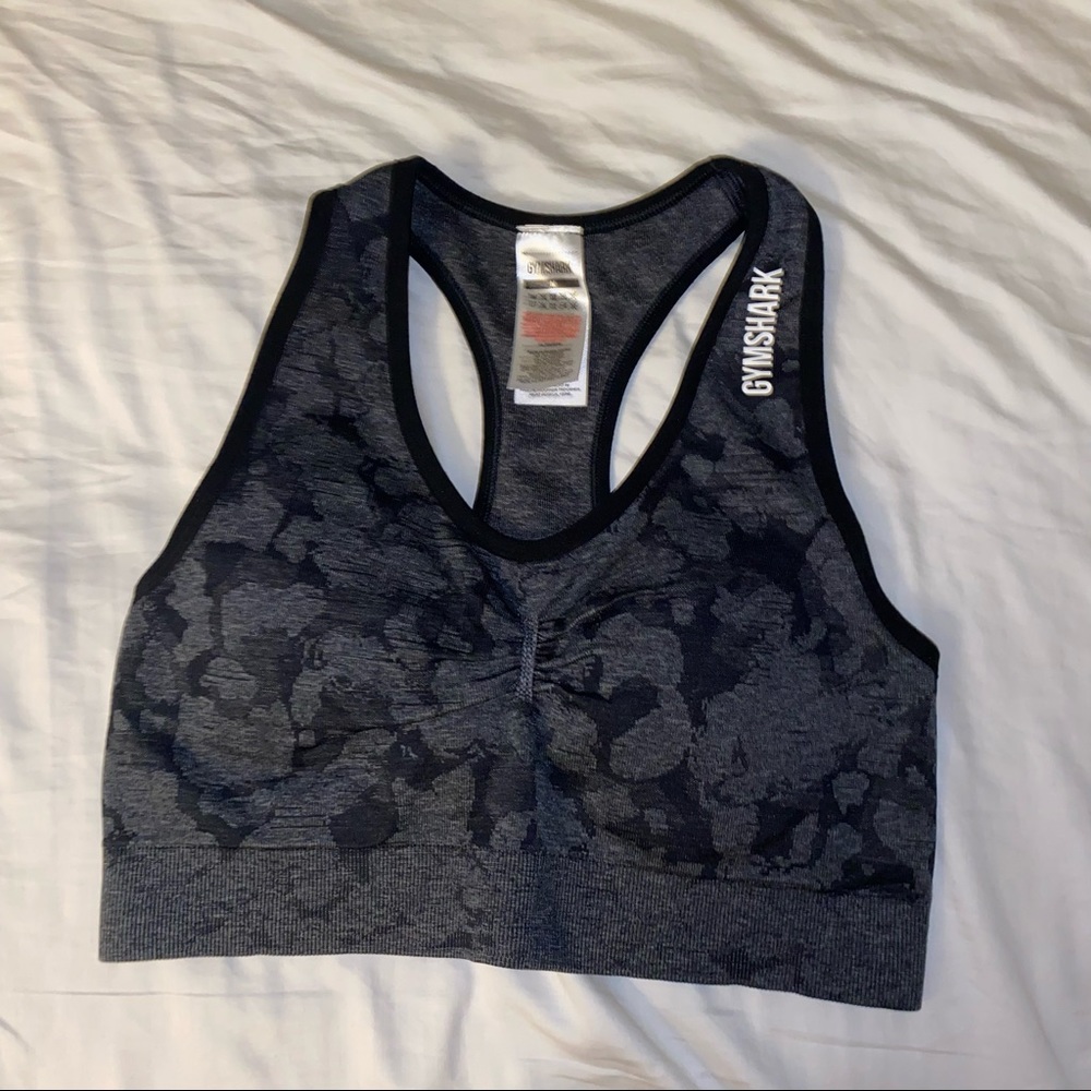 sports bra